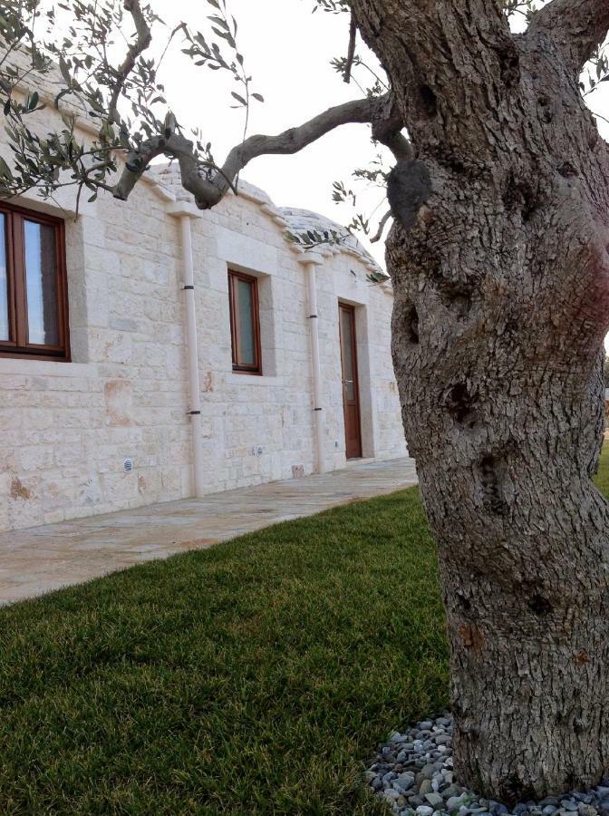 Вилла I Trulli Del Mulino Локоротондо Экстерьер фото